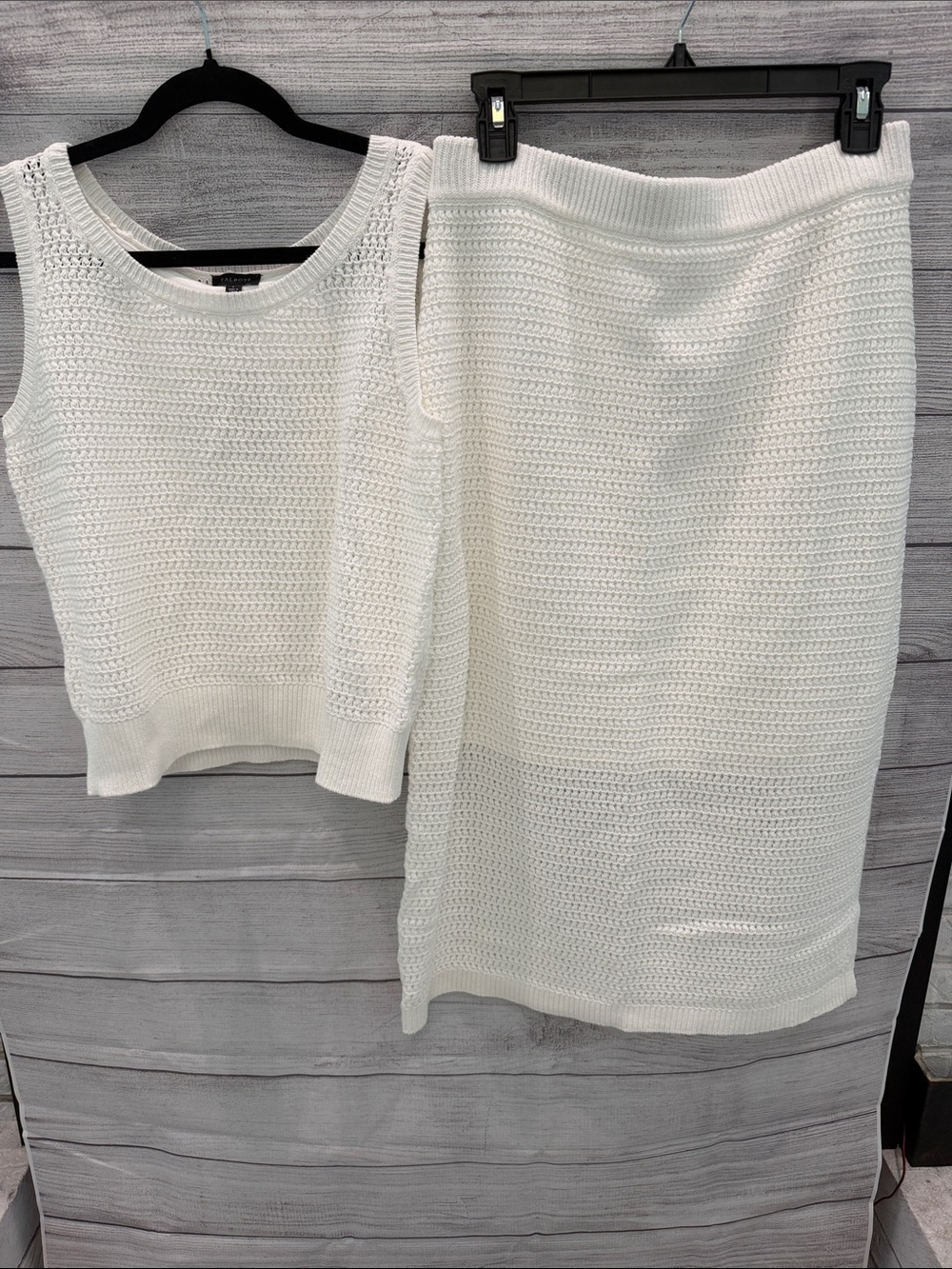 Talbots White Knit Midi Skirt and top set!! Adorable!!🫶🏻🤍🤍🫶🏻